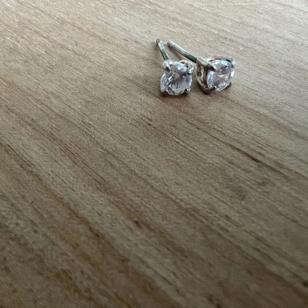 Cubic zirconia 925 Sterling silver stud earrings on posts